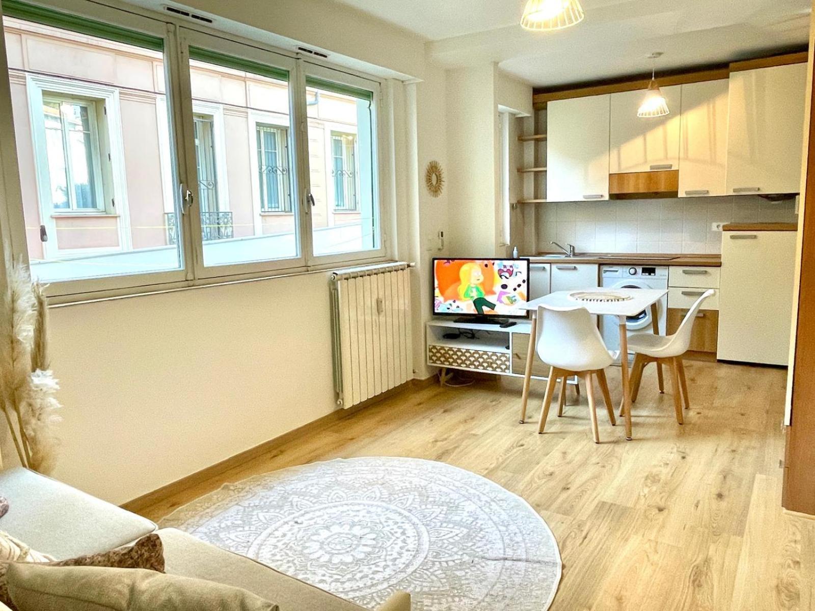 Appartement Cas'Azur à Menton Extérieur photo